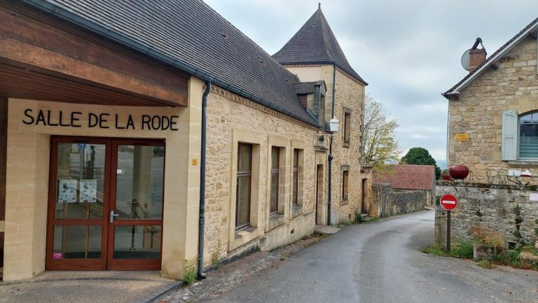 Salle de la Rode à Domme